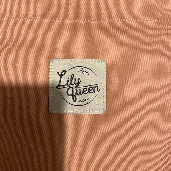 Lily Queen Pink Tote Handbag - Picture 2 of 7
